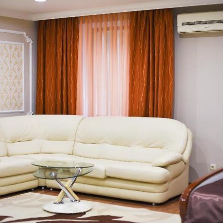 Sky Luxe Hotel アスターナ エクステリア 写真